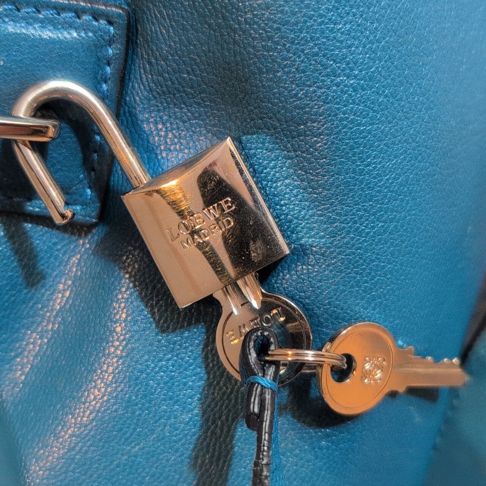 Loewe Amazona Boston 2 Way Handbag - Picture 15 of 16